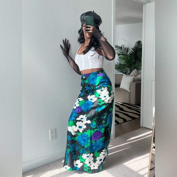 Floral Dolce & Gabbana style skirt - Picture 2 of 2